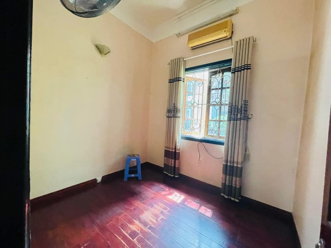 Cho thuê nhà ngõ 139 Tam Trinh 105m2, 3 tầng, 16 triệu - Ảnh 3